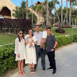 Meet your Posher, Zahra